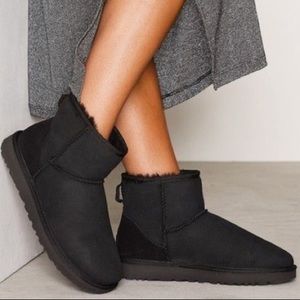 UGG - CLASSIC MINI II BOOT